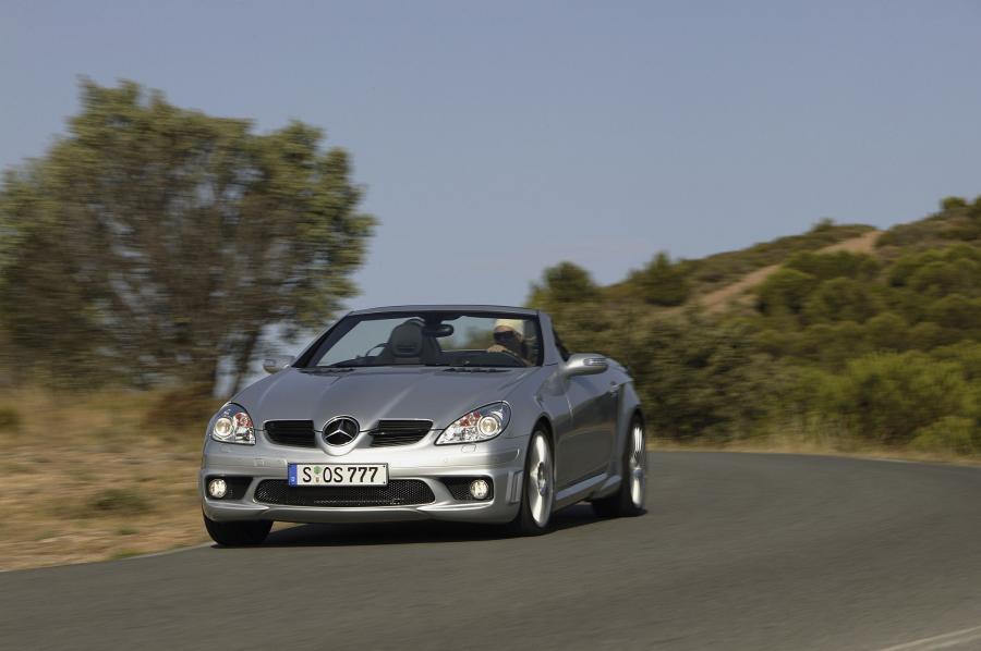  Mercedes-Benz SLK55 AMG 2005 года  (фото 29 из 96)